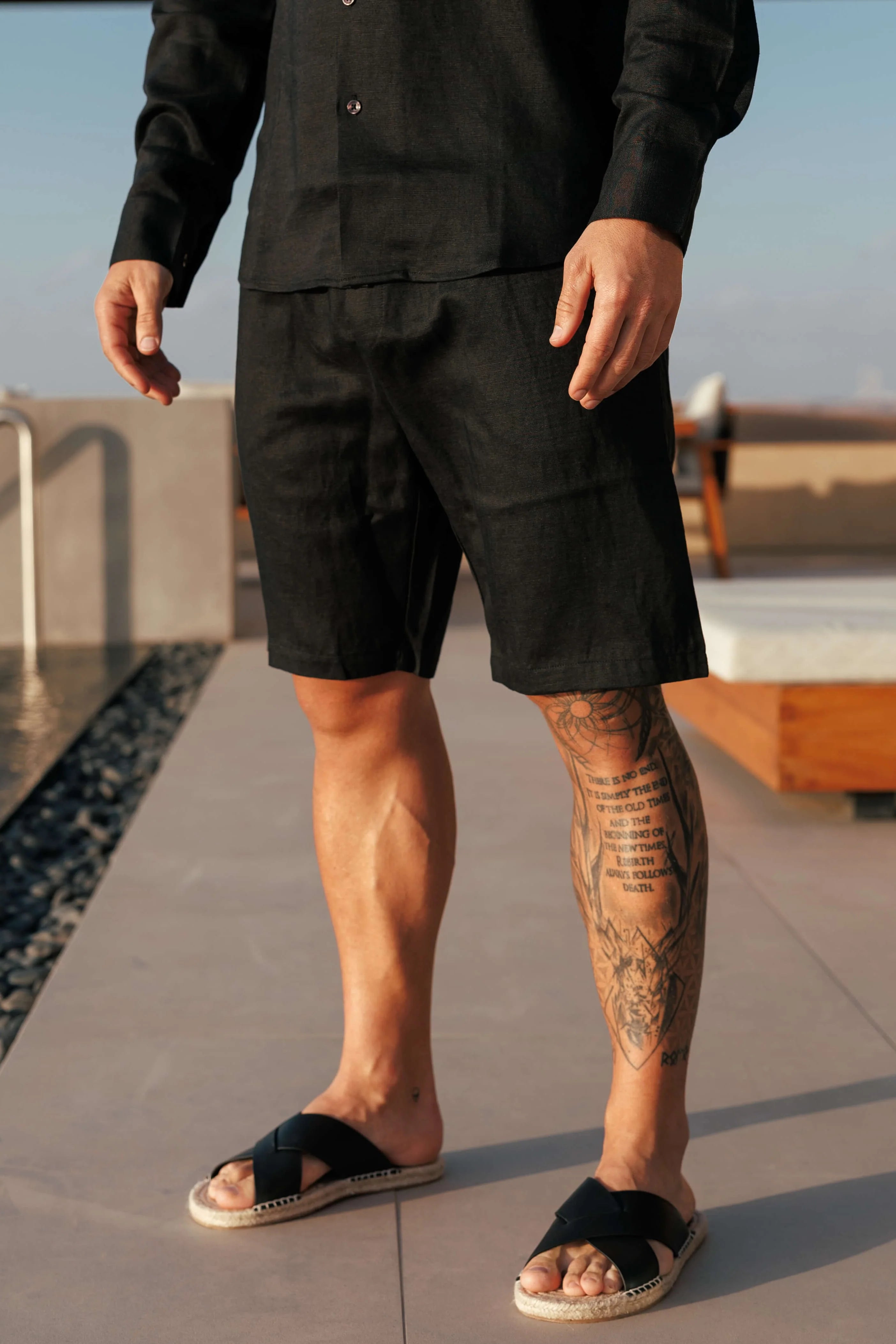 LINEN SHORT - BLACK